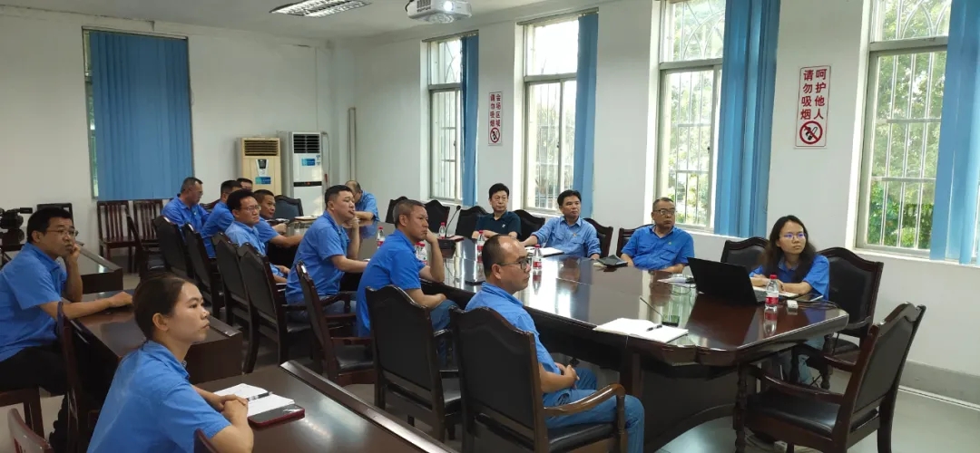 XPJ官网召开党委（扩大）会议 部署党纪进建教育工作3.webp.jpg