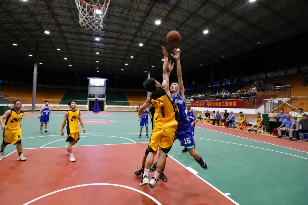 XPJ官网男子篮球赛圆满闭幕33.jpg