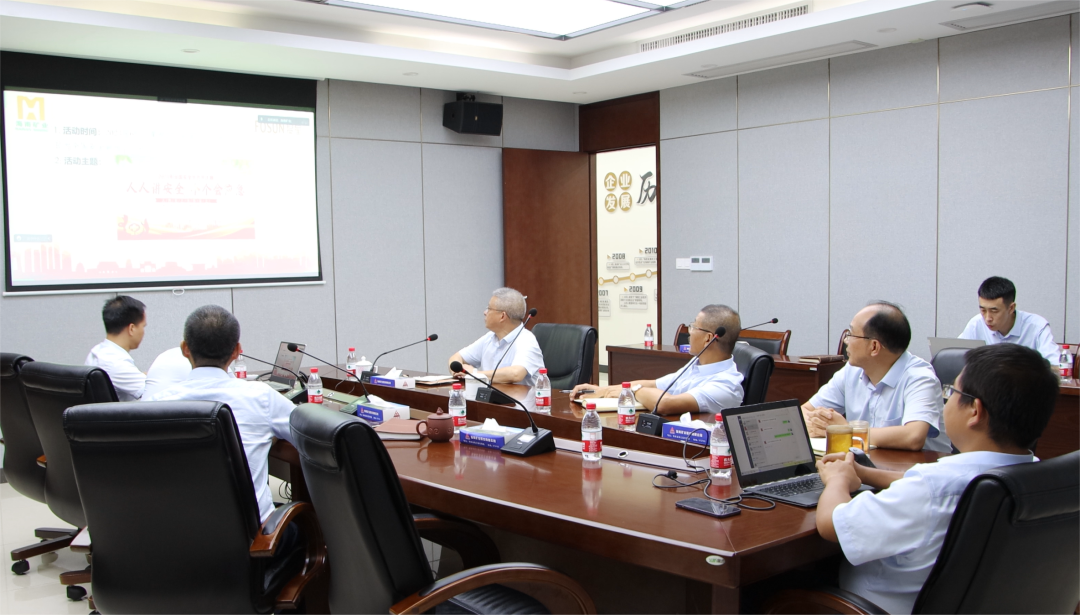 XPJ官网召开“安全出产月”带头大会