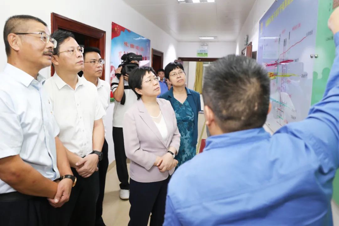 海南省委常委苗延红到XPJ官网调研