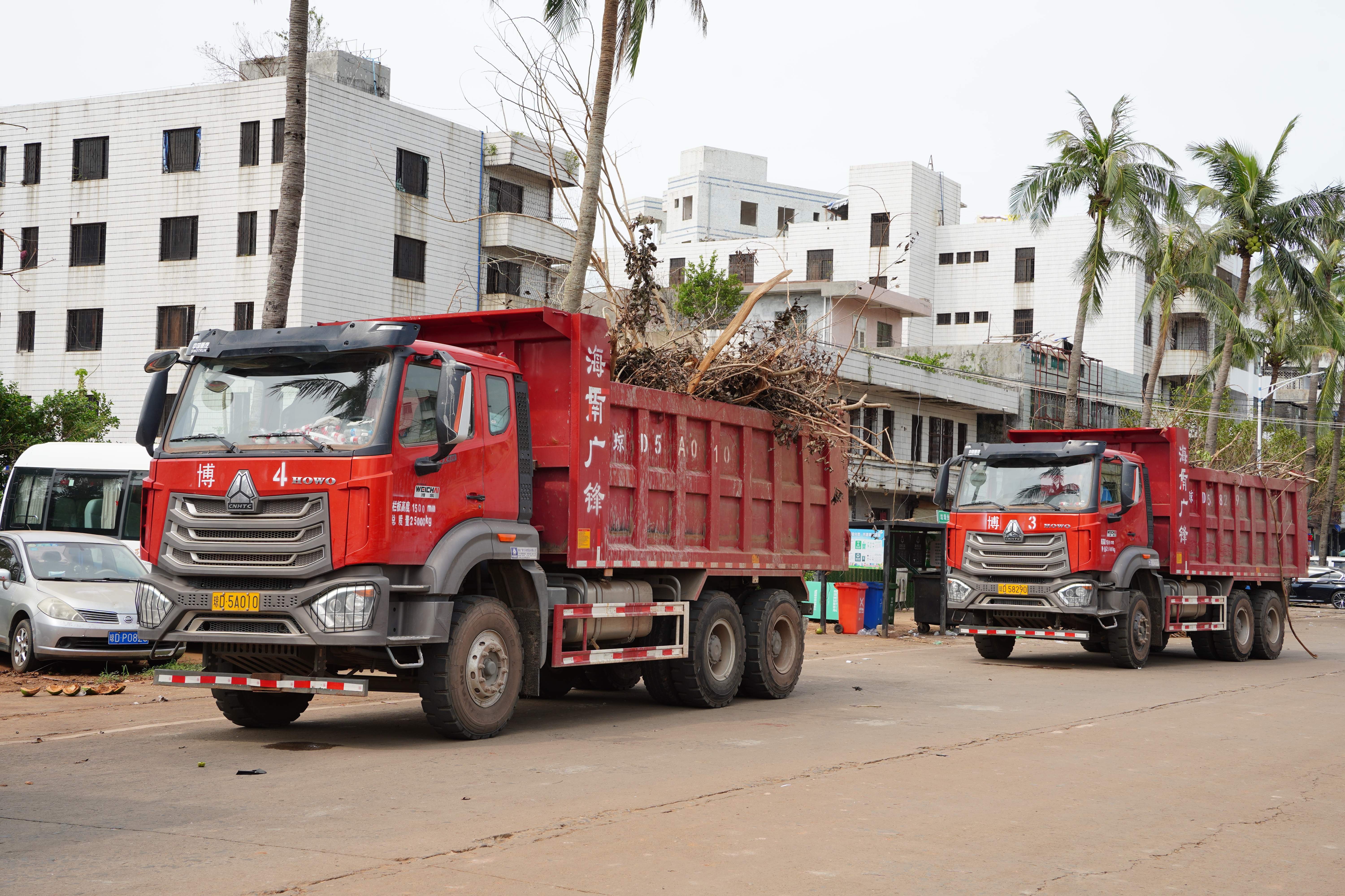 携手克时艰 XPJ官网积极增援？谇逭瞎ぷ